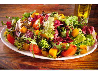 SALADA TROPICAL ( FOLHAS, TOMATE CEREJA, PALMITO, MANGA, AZEITONAS VERDE, AZEITONAS PRETAS, MOLHO A PARTE PARA TEMPERO ) SALADA TROPICAL ( FOLHAS, TOMATE CEREJA, PALMITO, MANGA, AZEITONAS VERDE, AZEITONAS PRETAS, MOLHO A PARTE PARA TEMPERO )